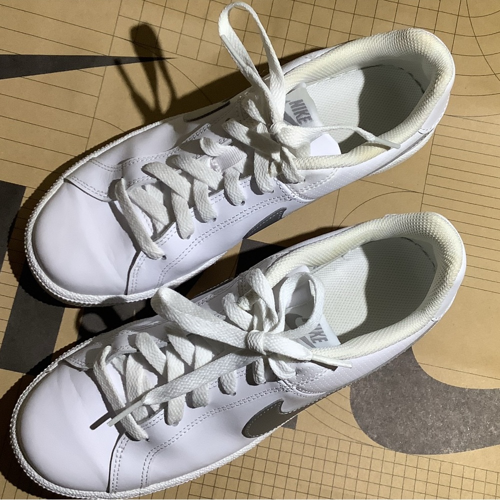 Nike White and Silver Low-Top Sneakers - Picture 10 of 13